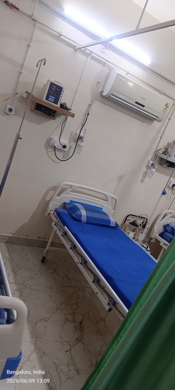 Medwell Hospital ICU Equipment Bangalore Medwell Hospital ICU with cardiac monitor and suction machine Bangalore